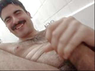 wanks Boy wanks to massive cumshot massive